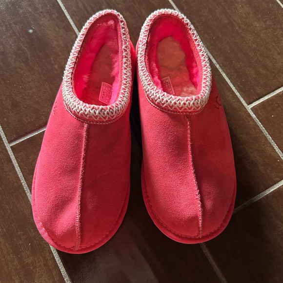 Brand New UGG Tasman slipper - Picture 4 of 7